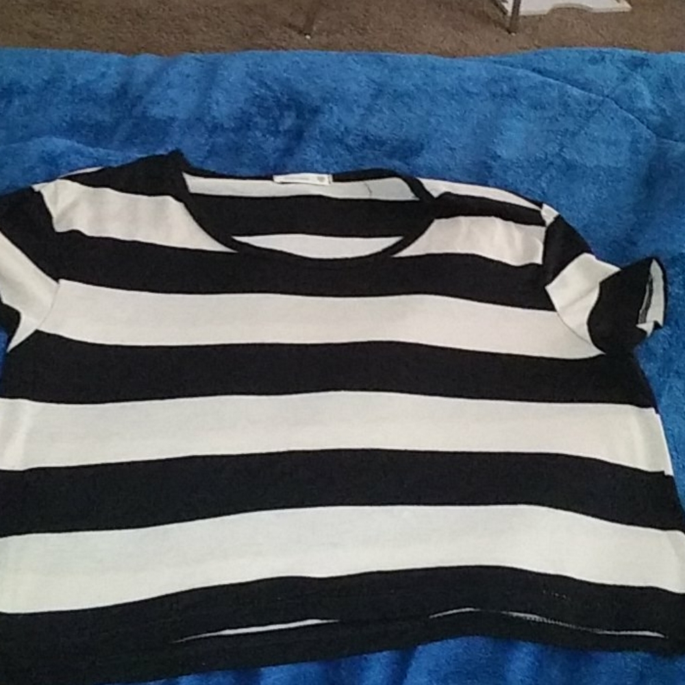 Stripped knit crop top